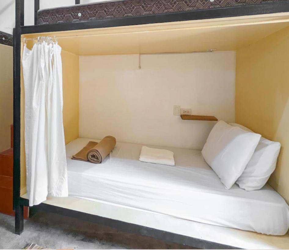 Lexias Hostel And Workspace - Siargao Catangnan Dış mekan fotoğraf